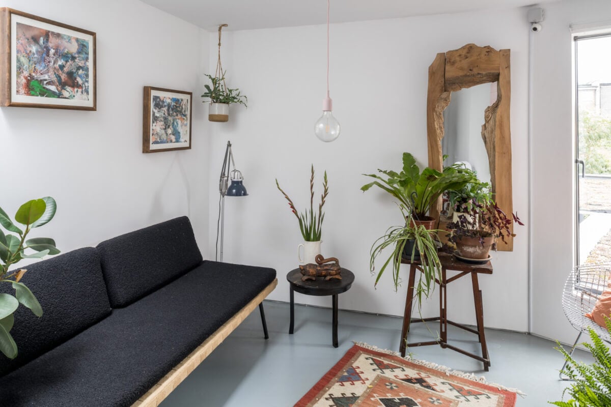 A Unique House in London with Plant-Filled Interiors and a Lush Garden 21 sitting room