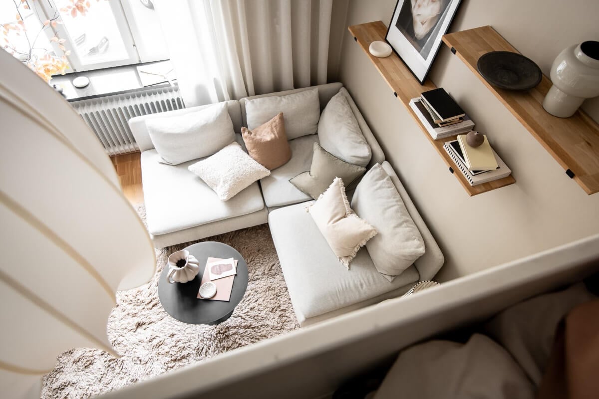 A Serene Studio Apartment with a Loft Bed and a Large Balcony 6 sitting room from above