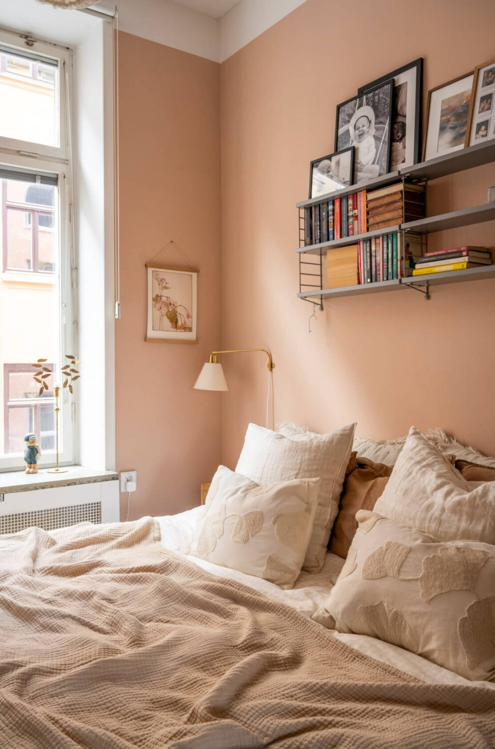 A Late 19th-Century Apartment with a Pink Bedroom 15 small bedroom light terracotta wall color
