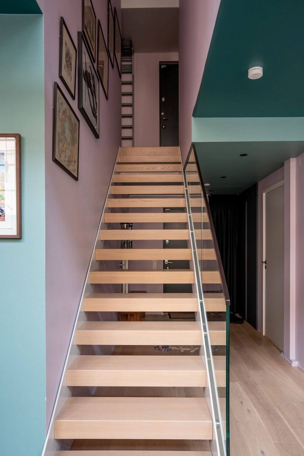 A Loft with High Ceilings and Large Windows in an Exclusive Stockholm Building 11 staircase pink walls