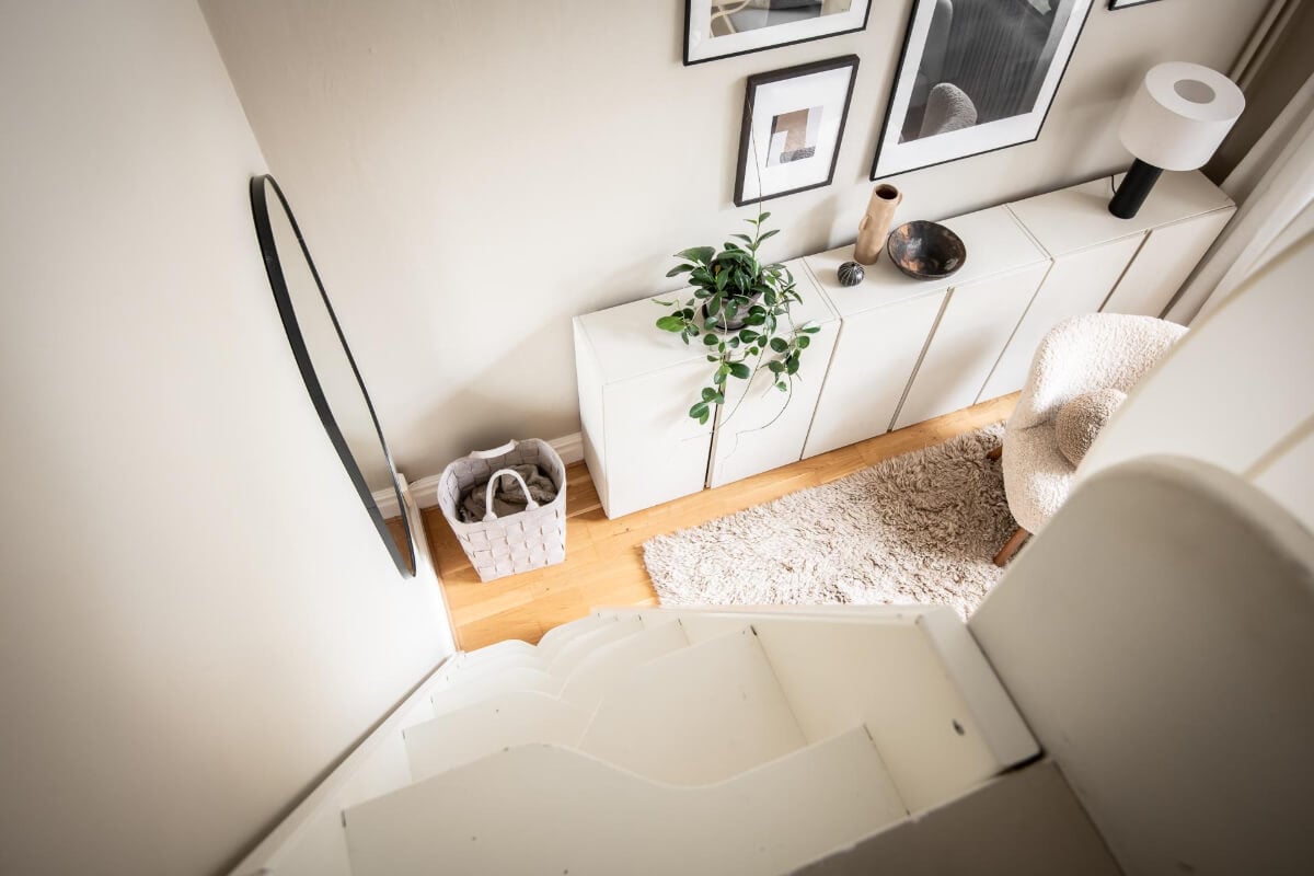 A Serene Studio Apartment with a Loft Bed and a Large Balcony 9 stairs to loft bed