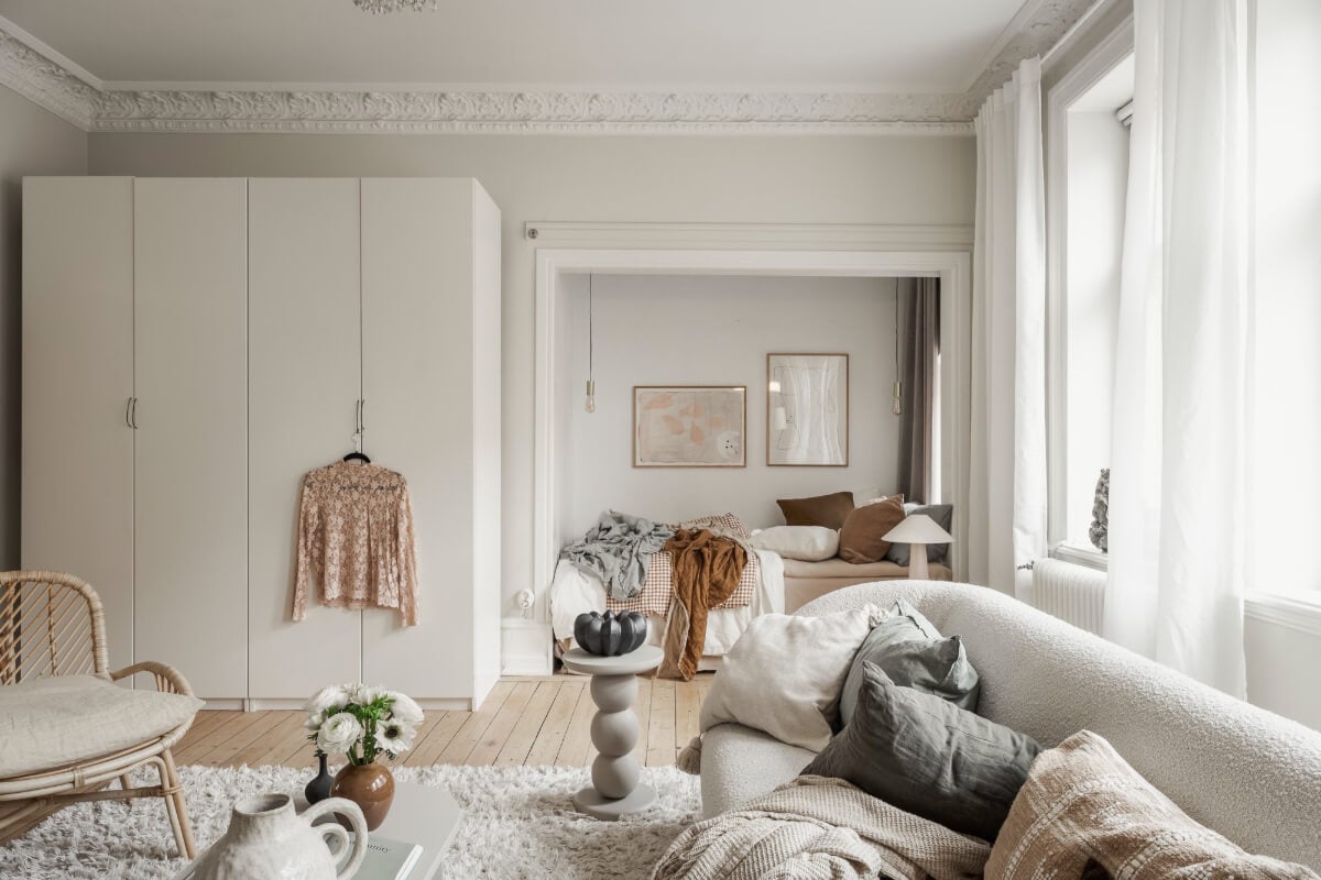 A Stylish Studio Apartment with Period Features and Large Windows 8 studio apartment period features bed niche