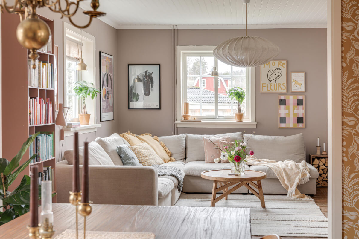A Charming Home with Lake Views South of Stockholm 3 view into living room