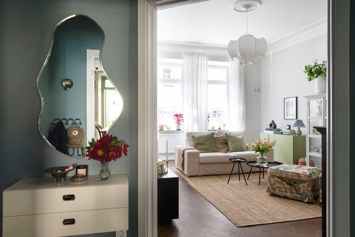 A Charming Ground Floor Apartment with a Large Patio Garden 6 view into living room