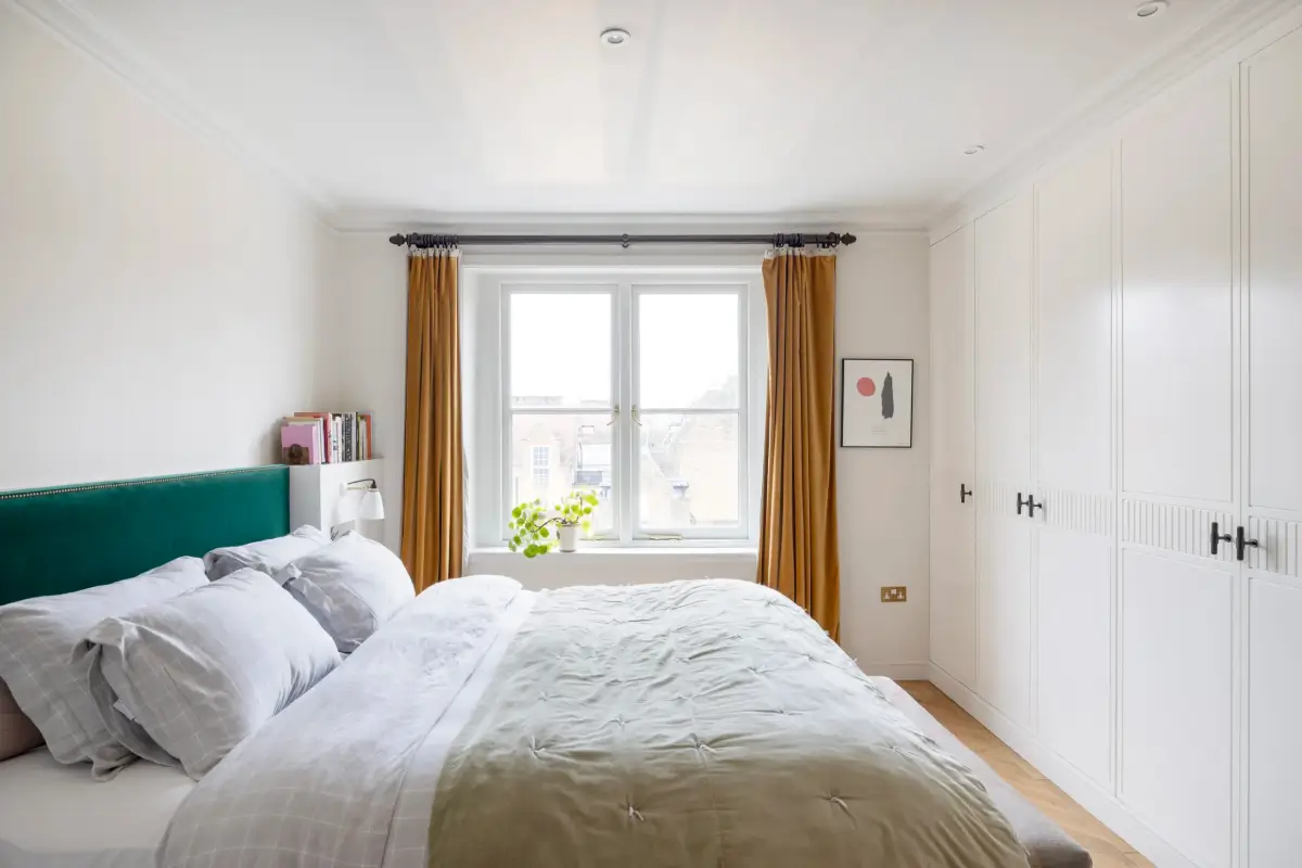 A Beautiful Duplex Apartment in a Notting Hill Townhouse 13 white bedroom built-in wardrobes