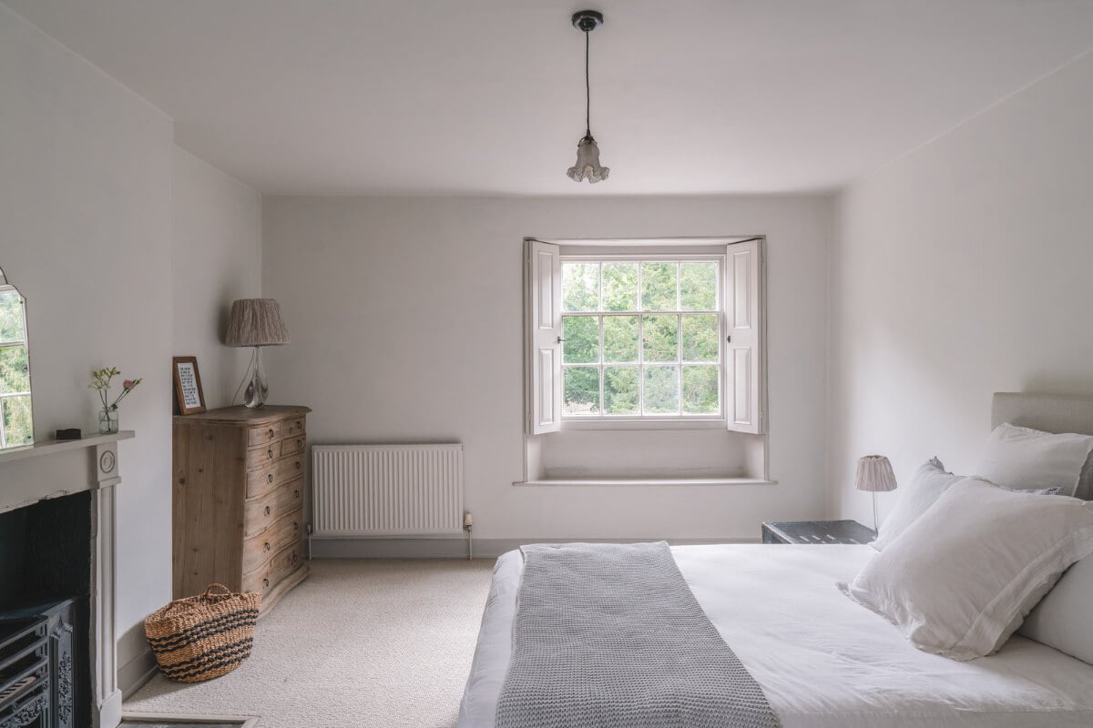 A Beautiful Renovated Country House in England 25 white bedroom