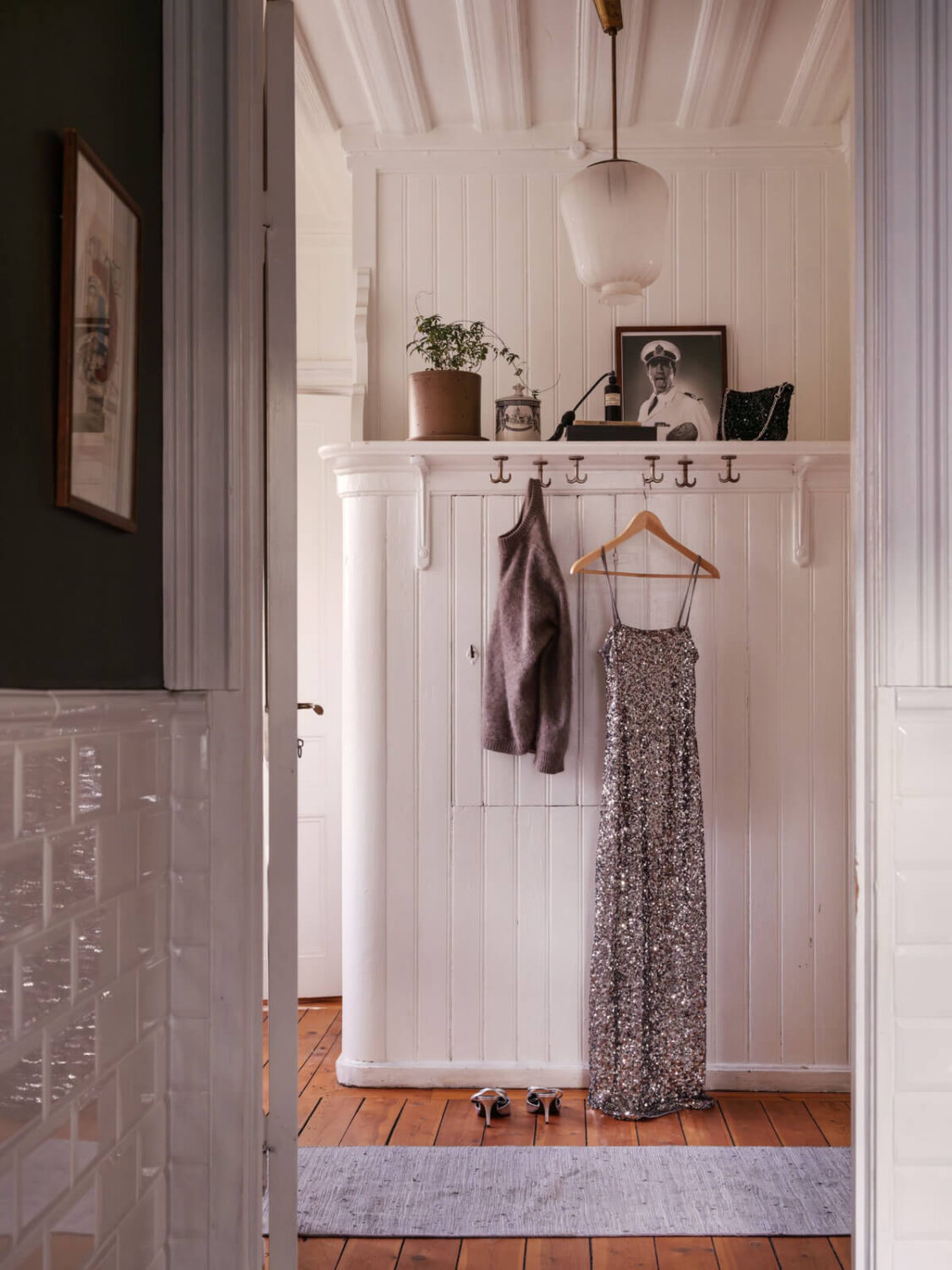 A Beautiful Turn-of-the-Century Family Home in Sweden 42 white hall coat hanger shelf