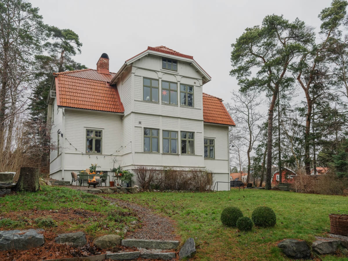 A Beautiful Turn-of-the-Century Family Home in Sweden 50 white swedish home