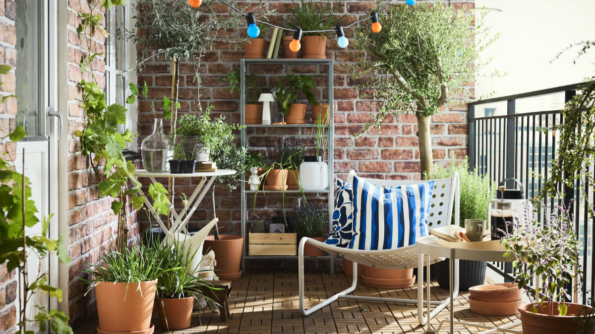 New IKEA Balcony and Garden Inspiration for Summer 2025 34 IKEA SKOGSON fatolj PH202054 New IKEA Balcony and Garden Inspiration for Summer 2025