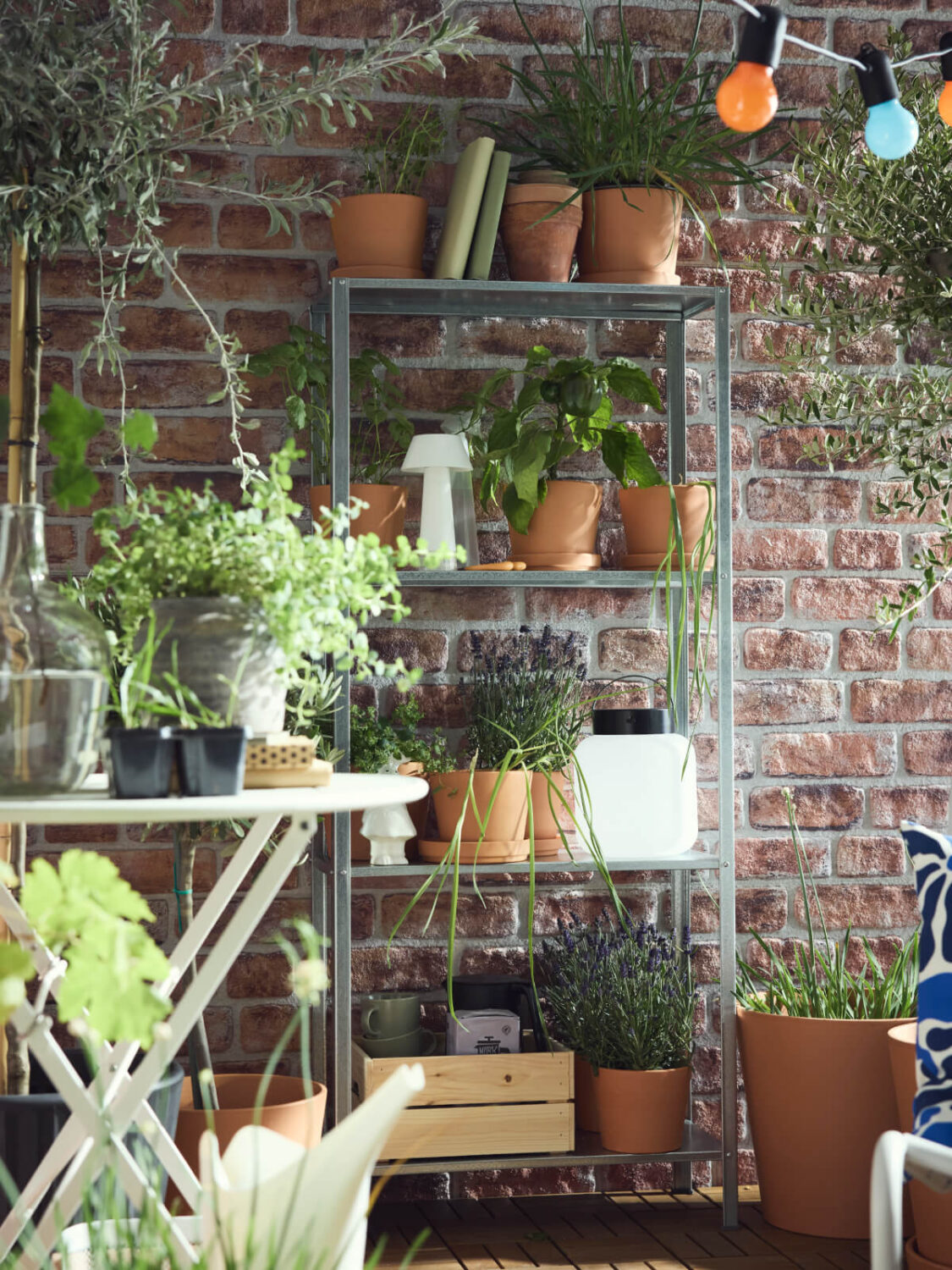 New IKEA Balcony and Garden Inspiration for Summer 2025 25 IKEA SOLVINDEN lampa PH202056 New IKEA Balcony and Garden Inspiration for Summer 2025