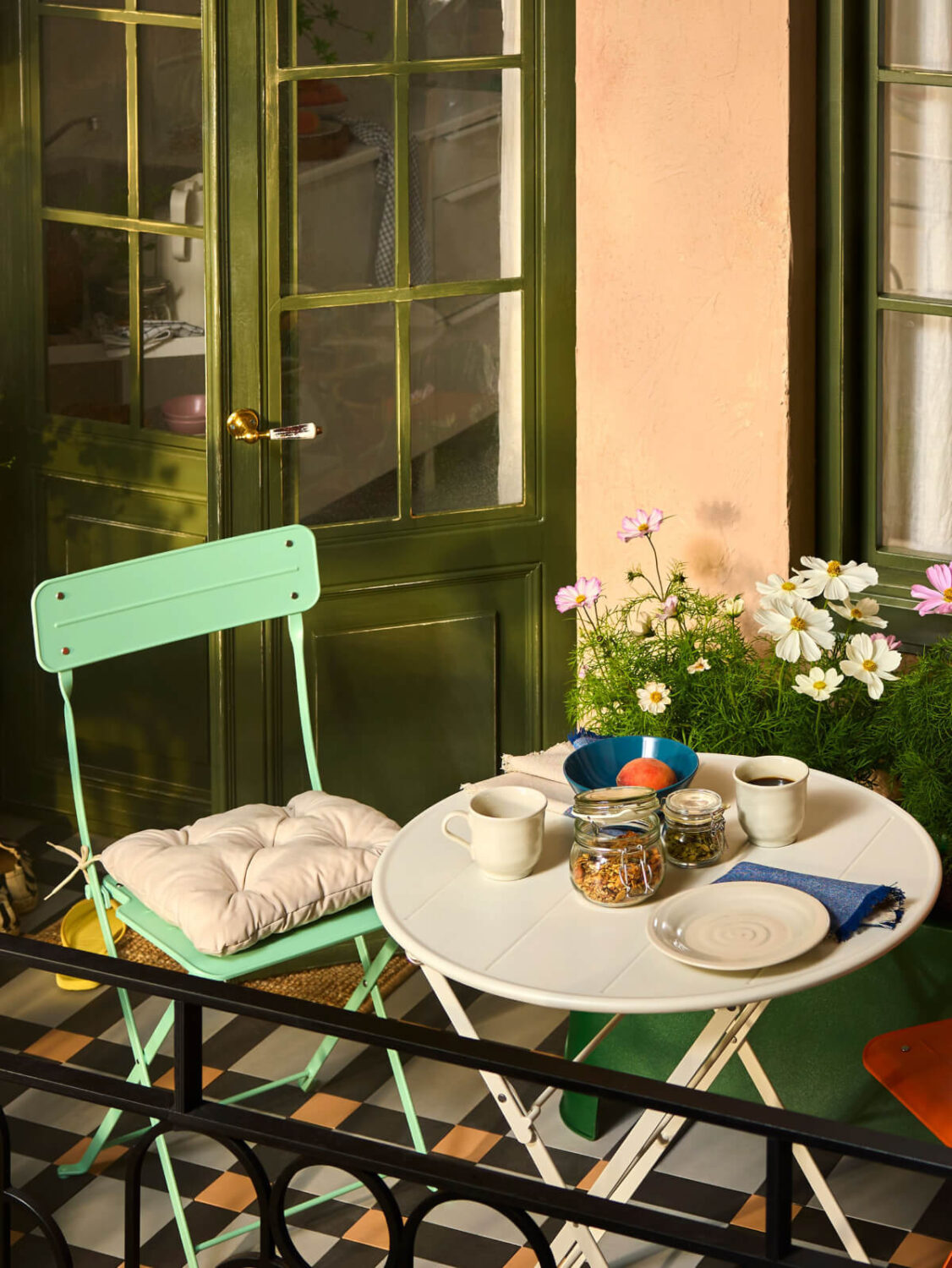 New IKEA Balcony and Garden Inspiration for Summer 2025 2 IKEA SUNDSO PH201548 SHI 001 New IKEA Balcony and Garden Inspiration for Summer 2025