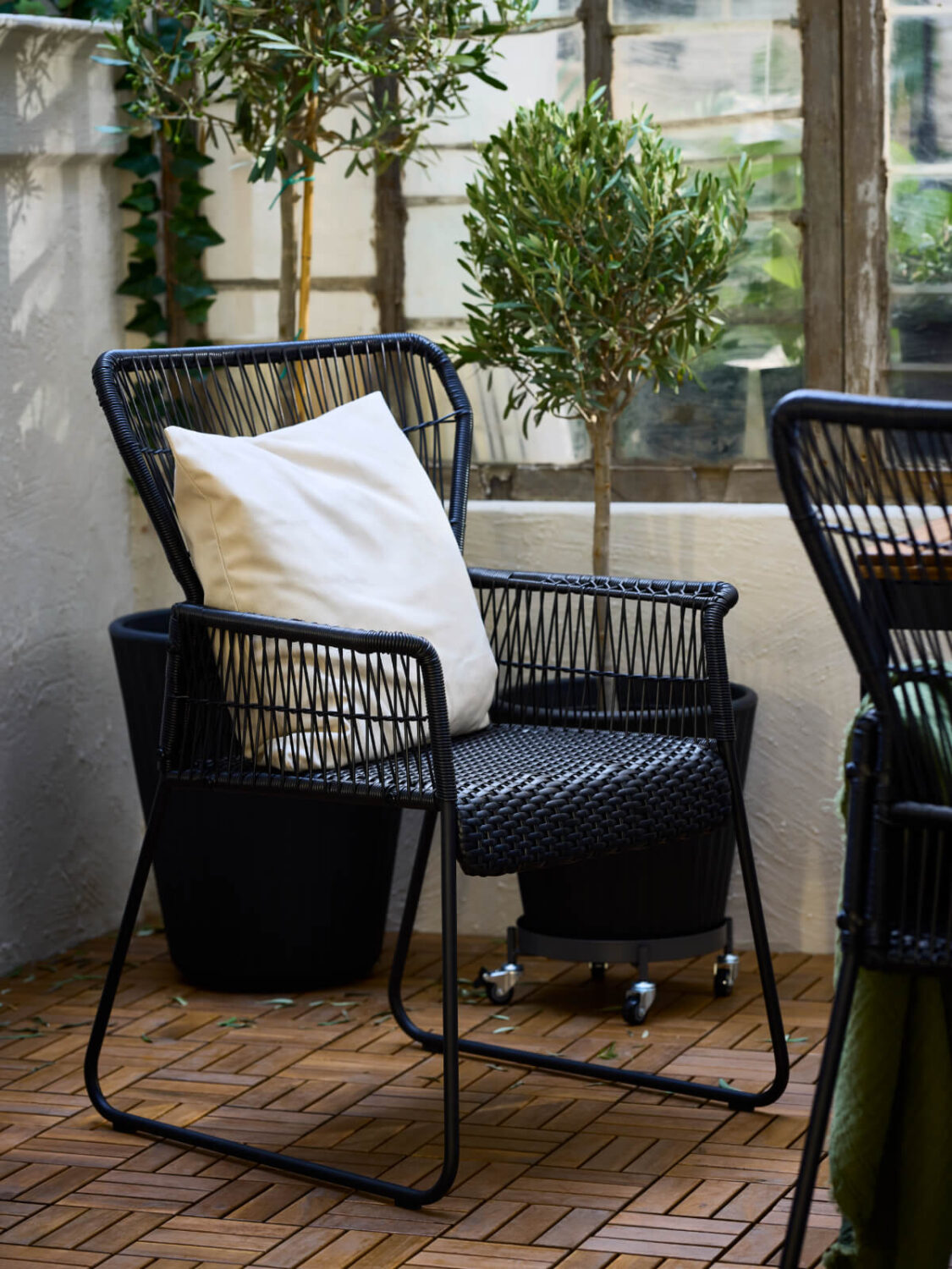 New IKEA Balcony and Garden Inspiration for Summer 2025 38 IKEA TALLSKAR stol PH201563 New IKEA Balcony and Garden Inspiration for Summer 2025