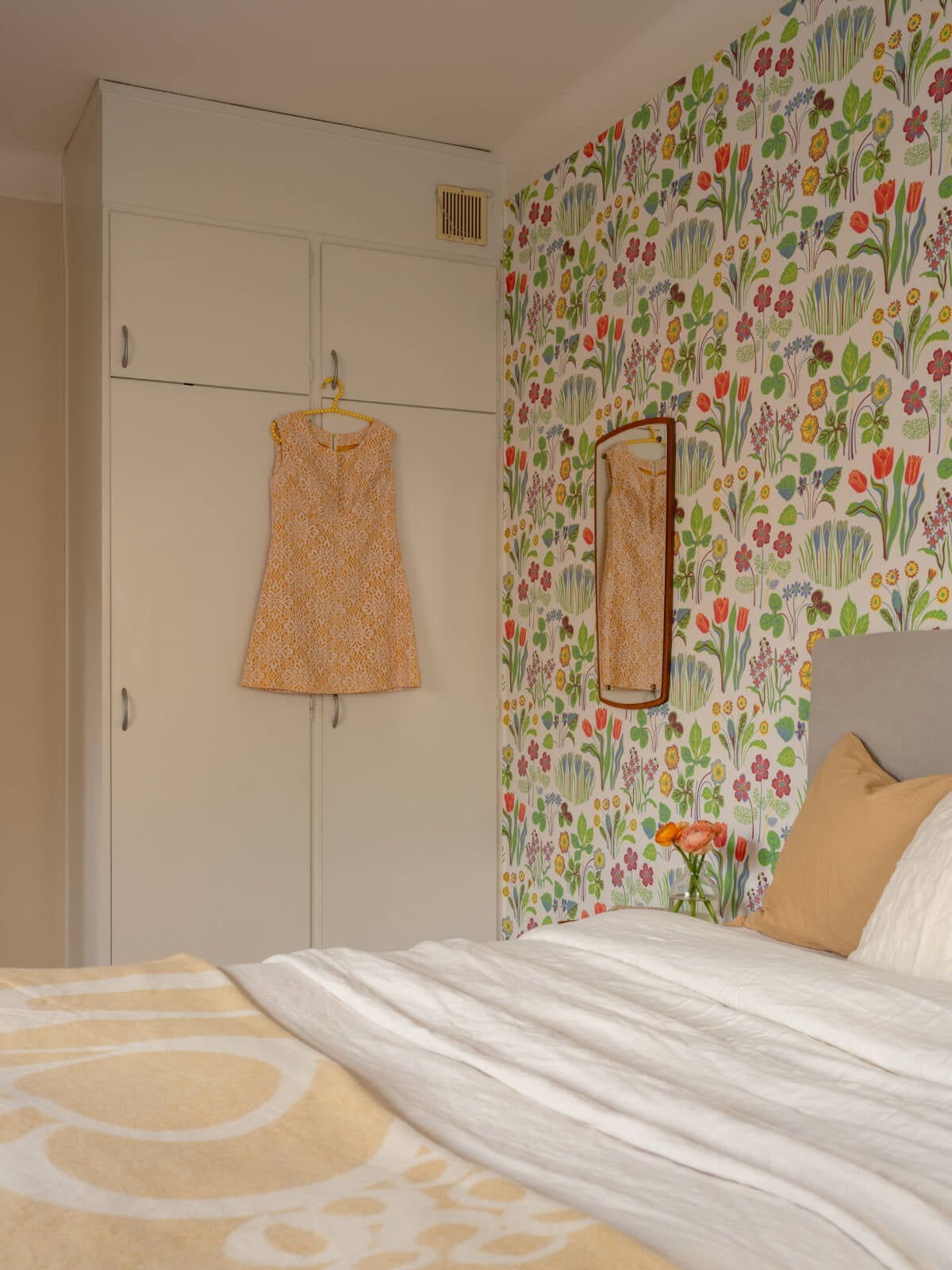bedroom built-in wardrobes