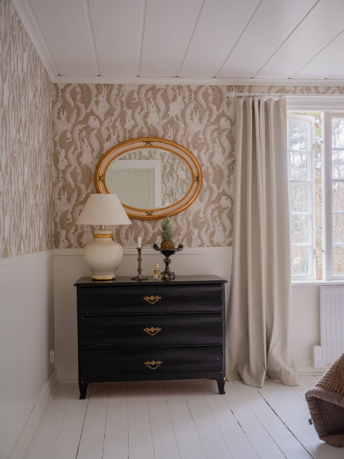 A Romantic Countryside Villa North of Stockholm 27 bedroom drawe
