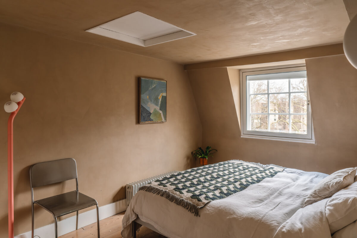 Contemporary Interiors in a Georgian Duplex Apartment in London 11 bedroom plaster walls