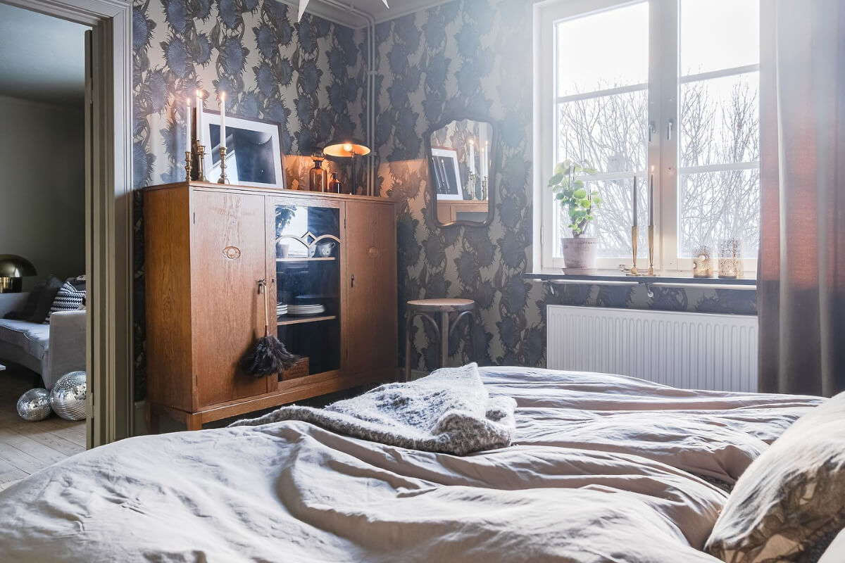 A Charming Duplex Apartment with a Stunning Kitchen 12 bedroom vintage cabinet