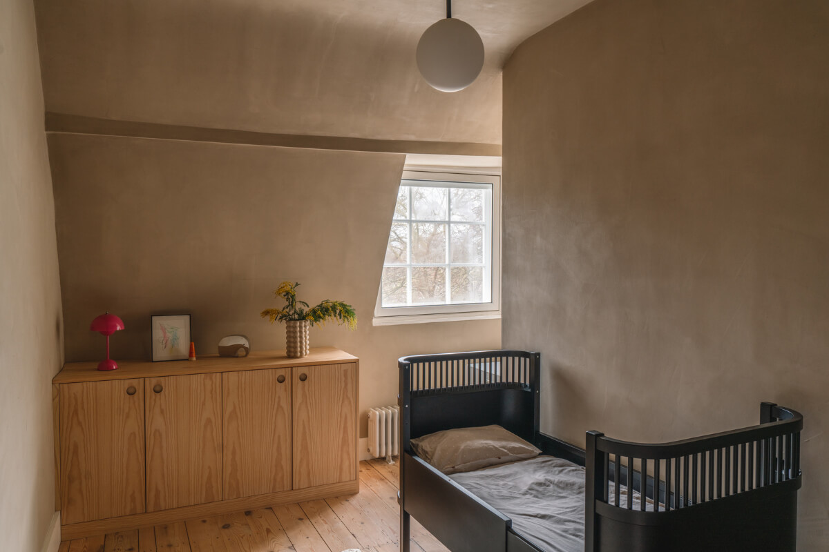 Contemporary Interiors in a Georgian Duplex Apartment in London 17 childrens room plaster walls