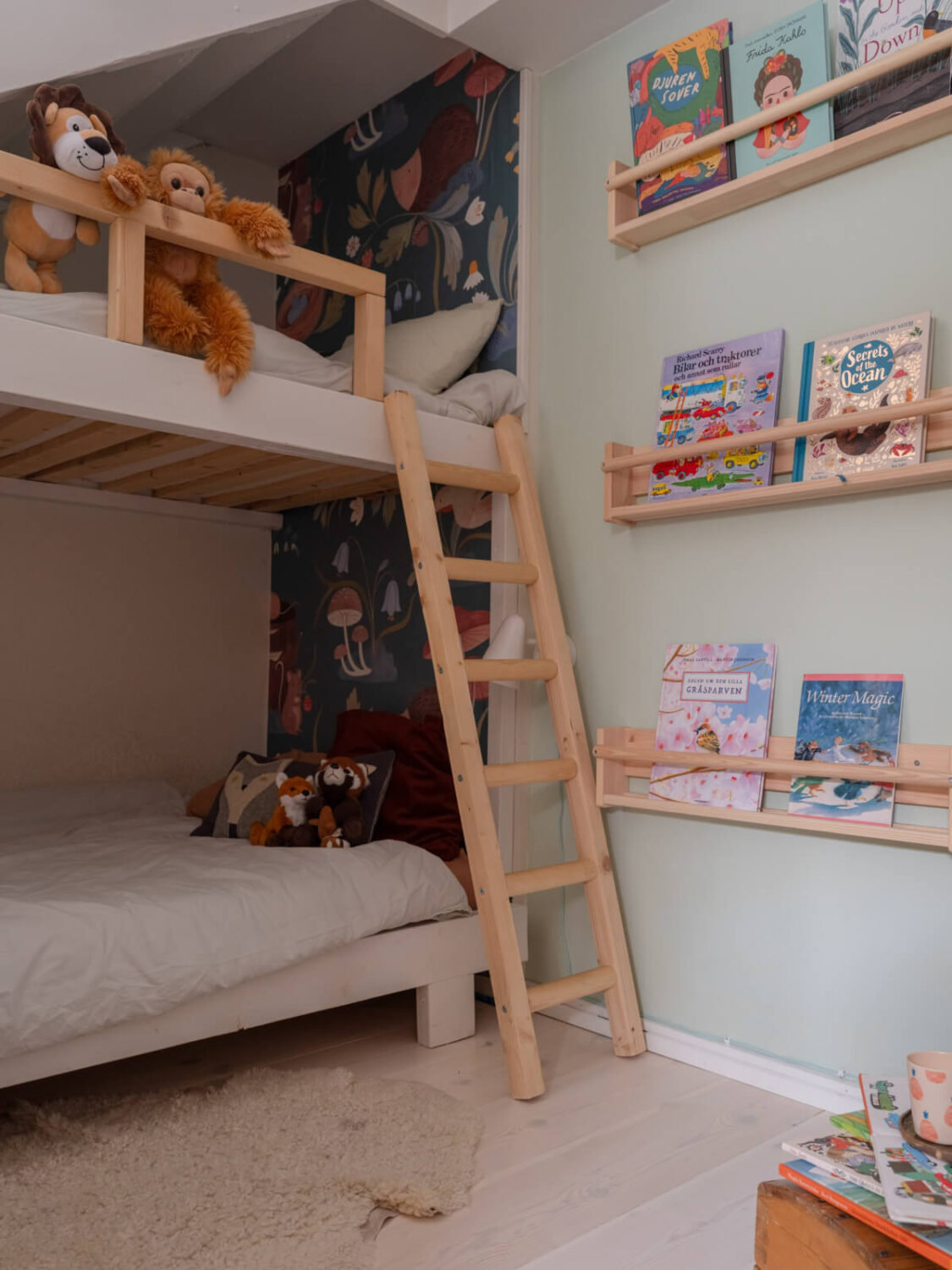 Colorful Decor in a Charming Family Duplex Apartment in Stockholm 25 childrens room with bunk beds