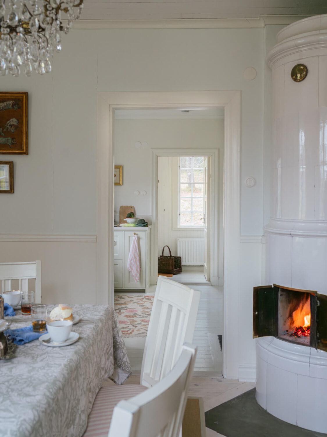 A Romantic Countryside Villa North of Stockholm 8 dining room with fireplace