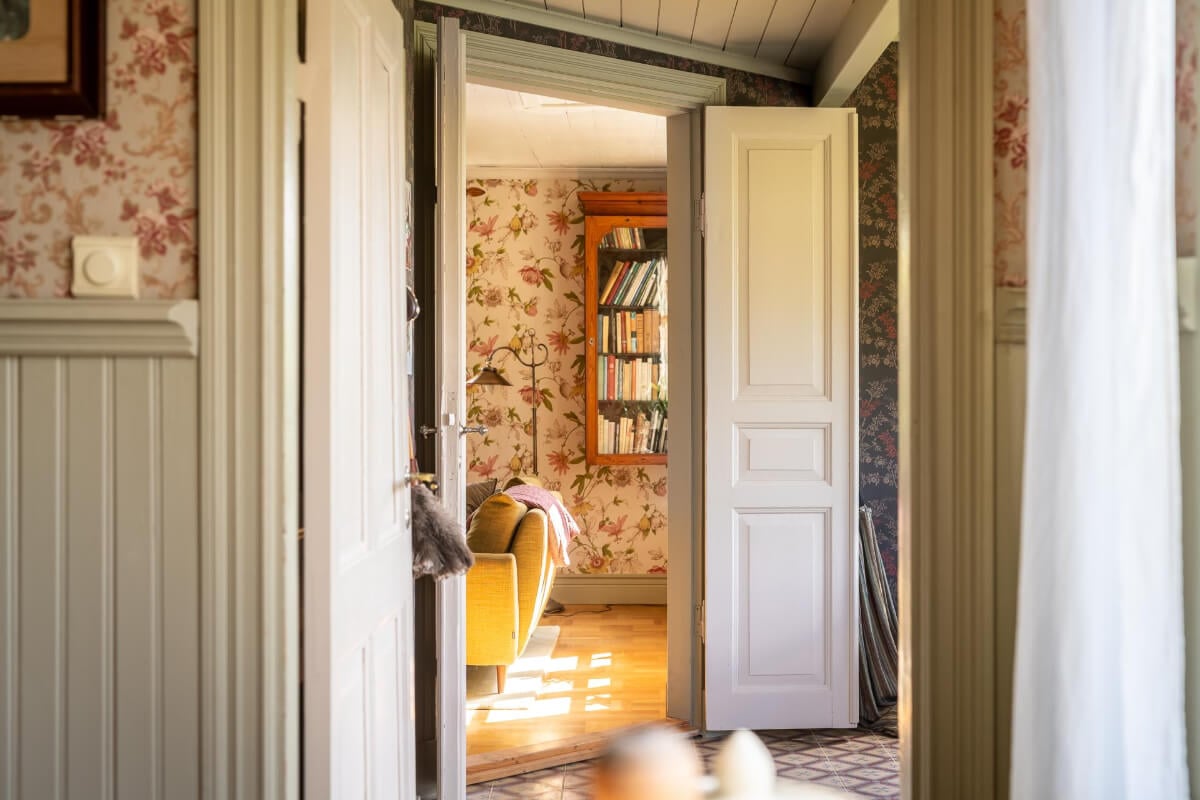 A Beautiful Historic Swedish Country House with Wallpapers 19 double wooden doors