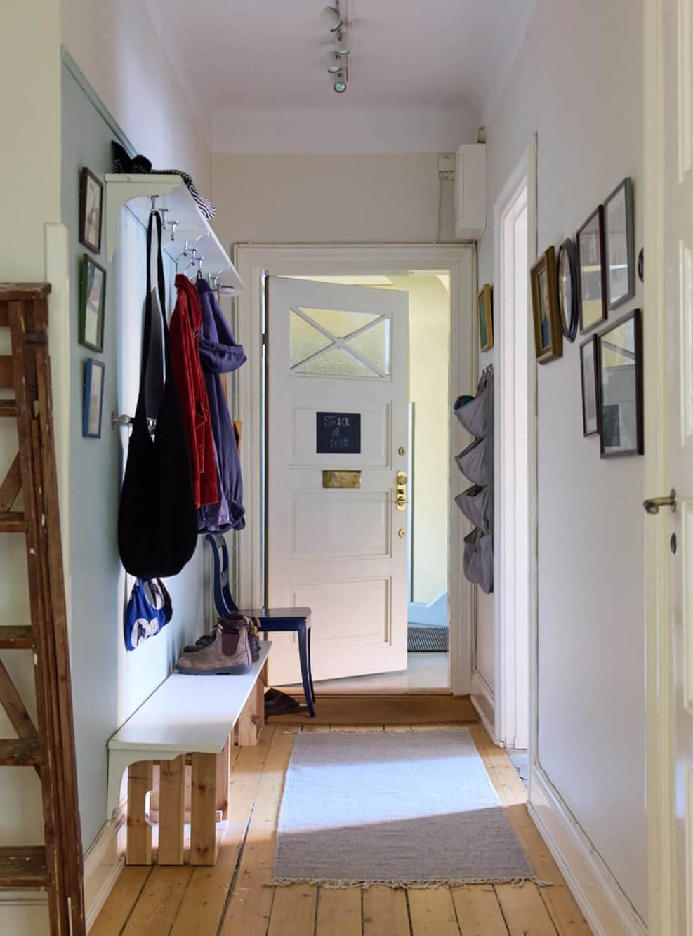 A Charming Apartment with Period Details in Malmö 20 entry hall wooden floor A Charming Apartment with Period Details in Malmö