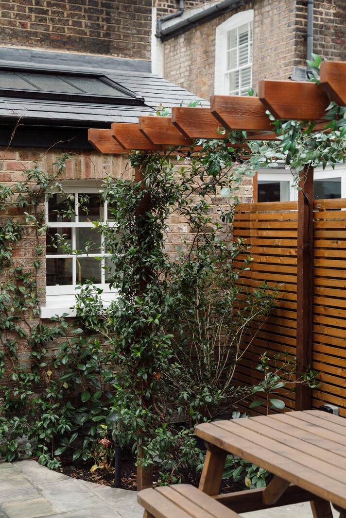 A Renovated Georgian House with an Extended Kitchen 13 garden detail