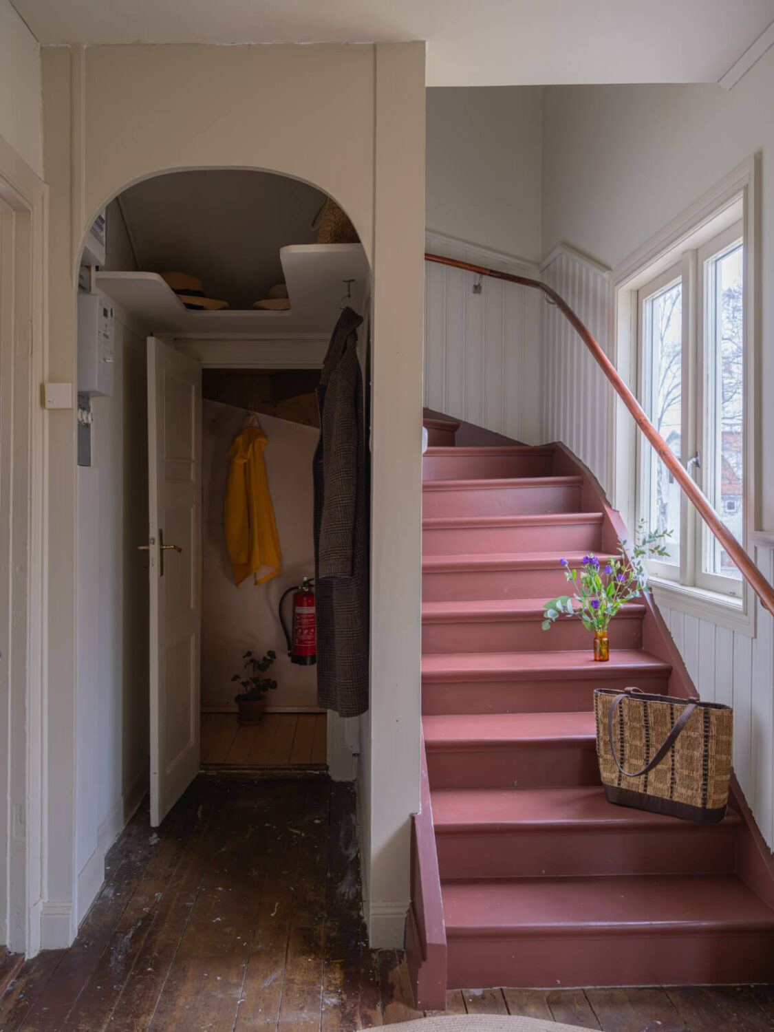 A 1920s Villa Pairs Modern Design and Period Features 17 hall earthy pink staircase