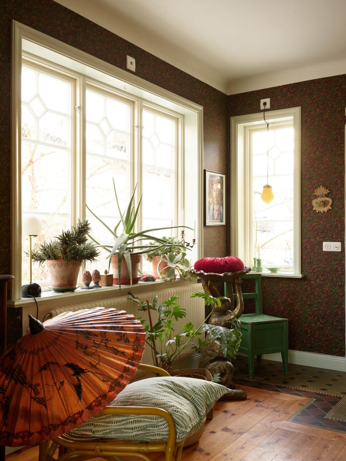 Colorful Interiors in a Wonderful Early 20th Century Swedish Villa 23 hall wooden floor wallpaper