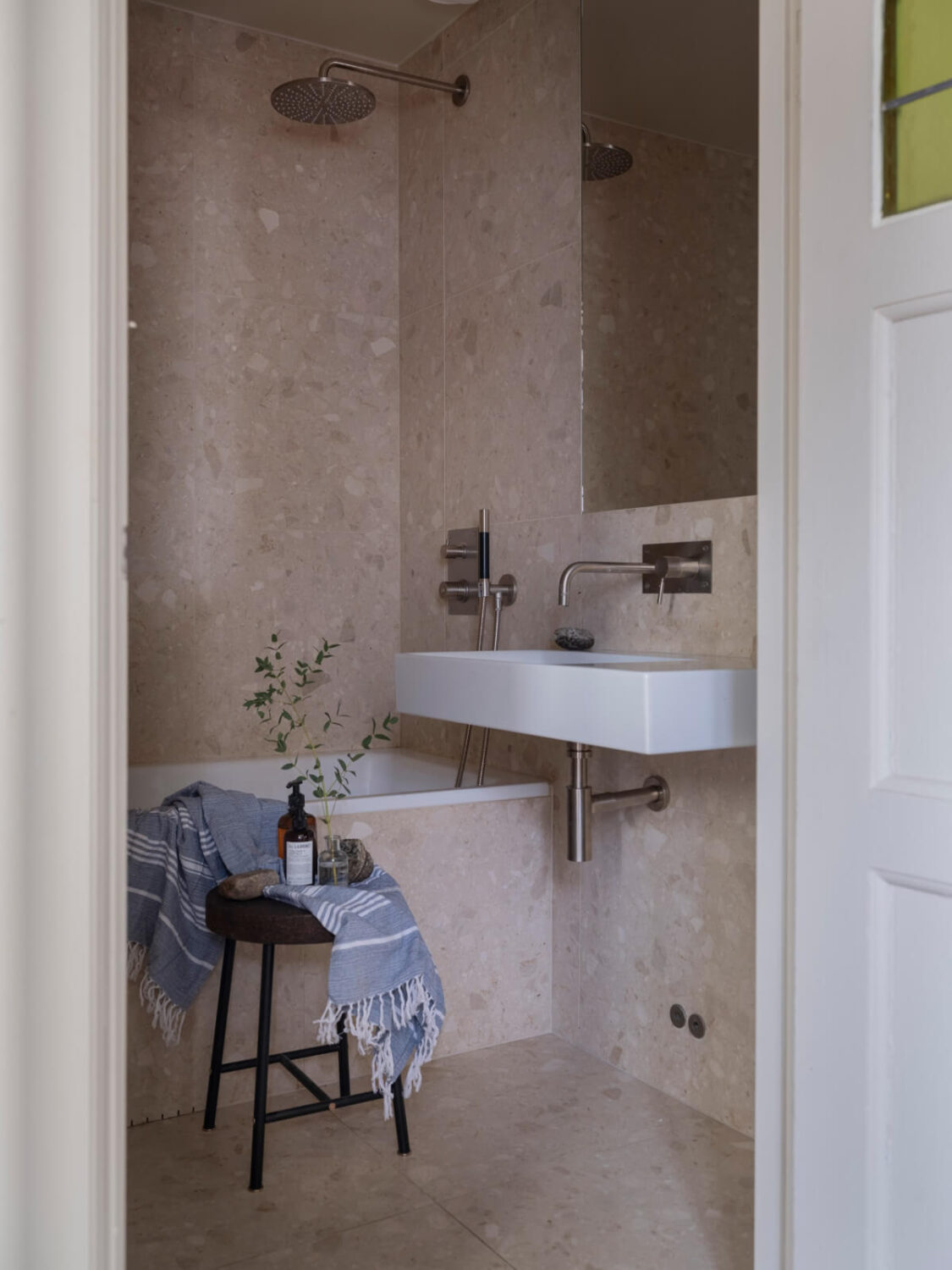 A 1920s Villa Pairs Modern Design and Period Features 15 hotel-style bathroom