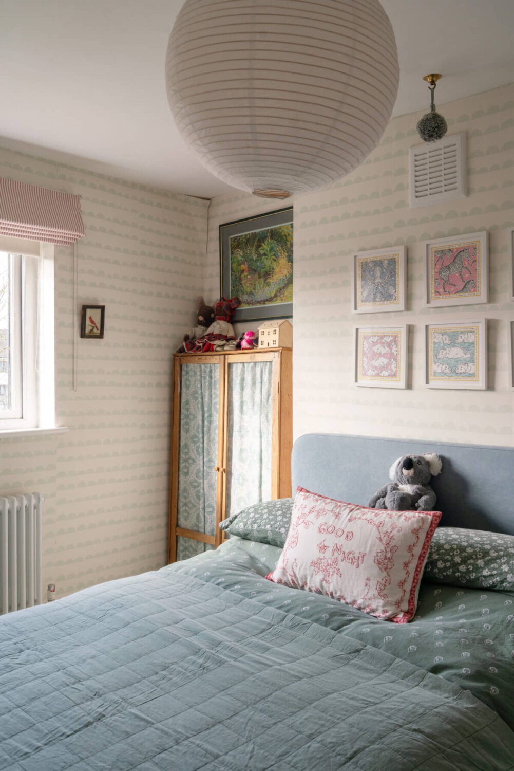 A Bright Victorian House with Plaster Walls and Blue Rooms 20 kids bedroom subtle beige and blue wallpaper