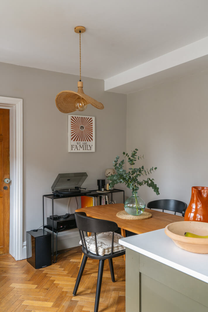 A Charming Garden Apartment in a Victorian House 10 kitchen dining table