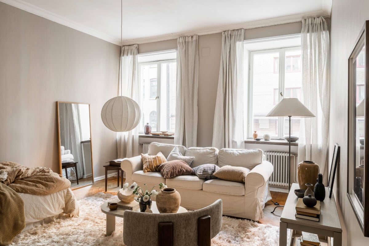 A Light Swedish Studio in an Early 20th Century Building 1 layered studio apartment