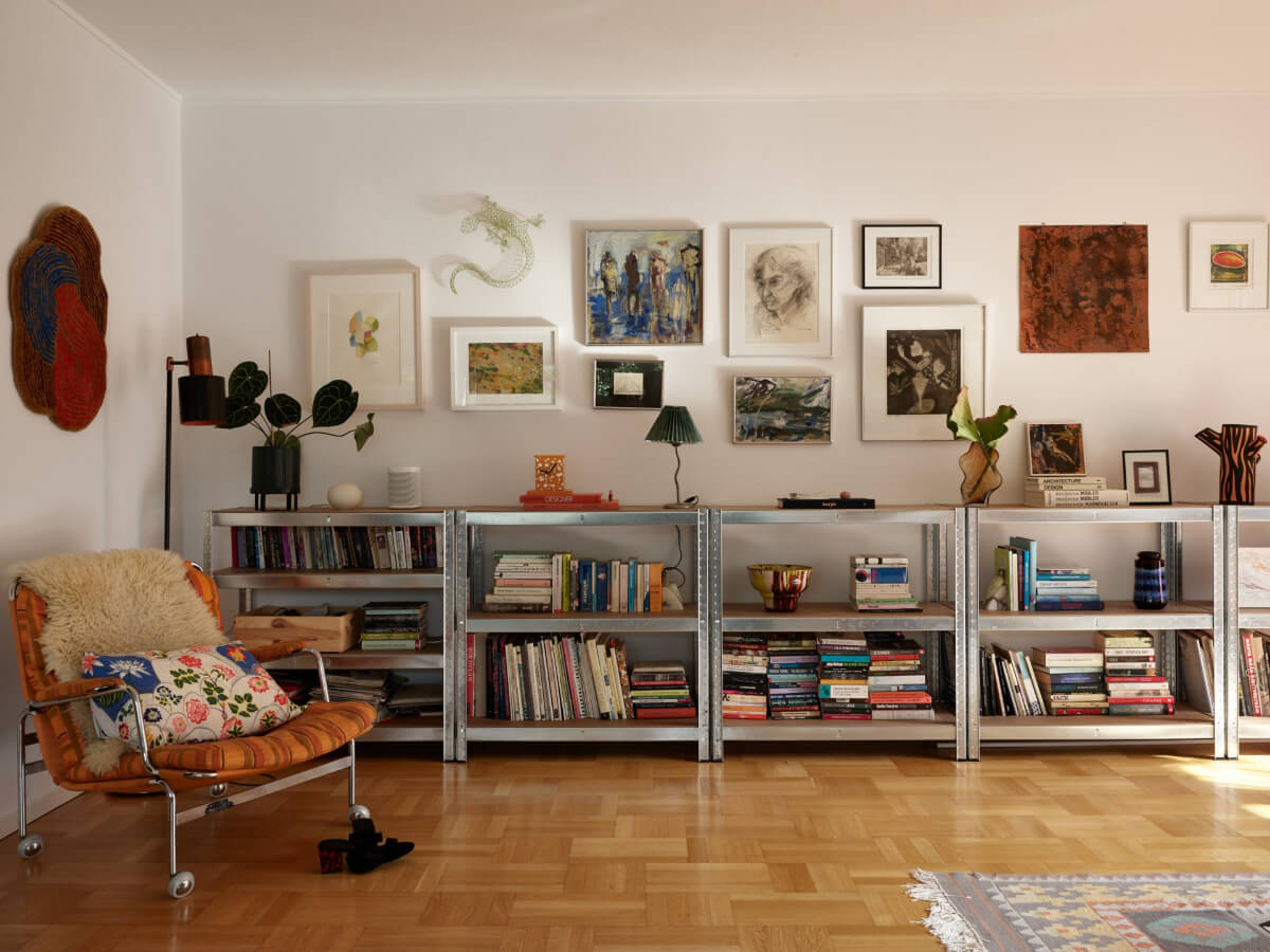 A Lovely Color Palette in a Midcentury Apartment in Sweden 7 open cabinets