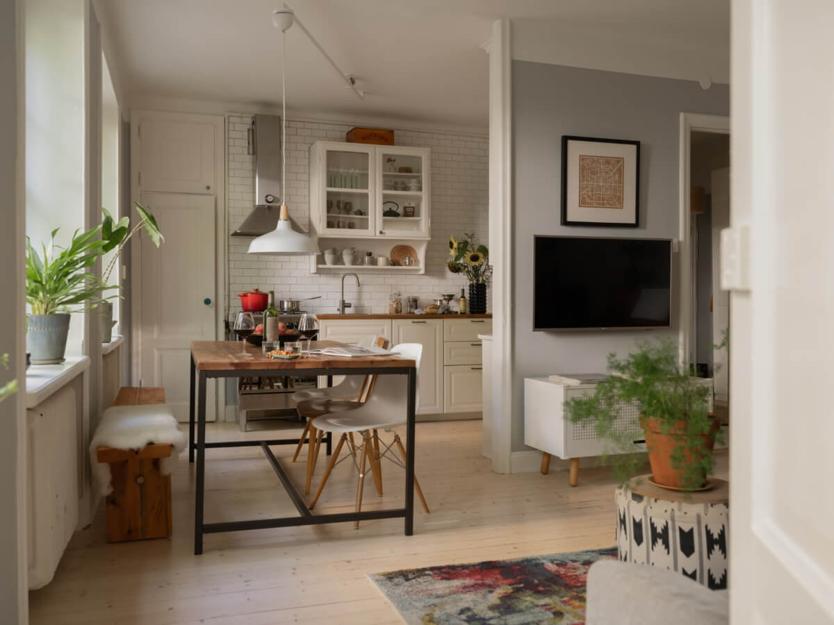 A Charming One-Bedroom Apartment in a 1920s Building 8 open plan living room kitchen