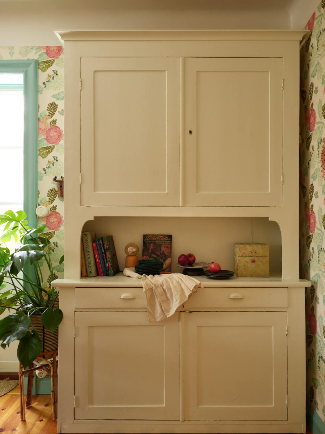 Colorful Interiors in a Wonderful Early 20th Century Swedish Villa 3 original cabinet
