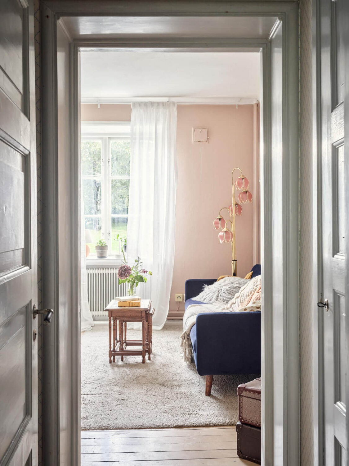 A Pink Ground Floor Studio Apartment with a Large Kitchen 6 peek into studio