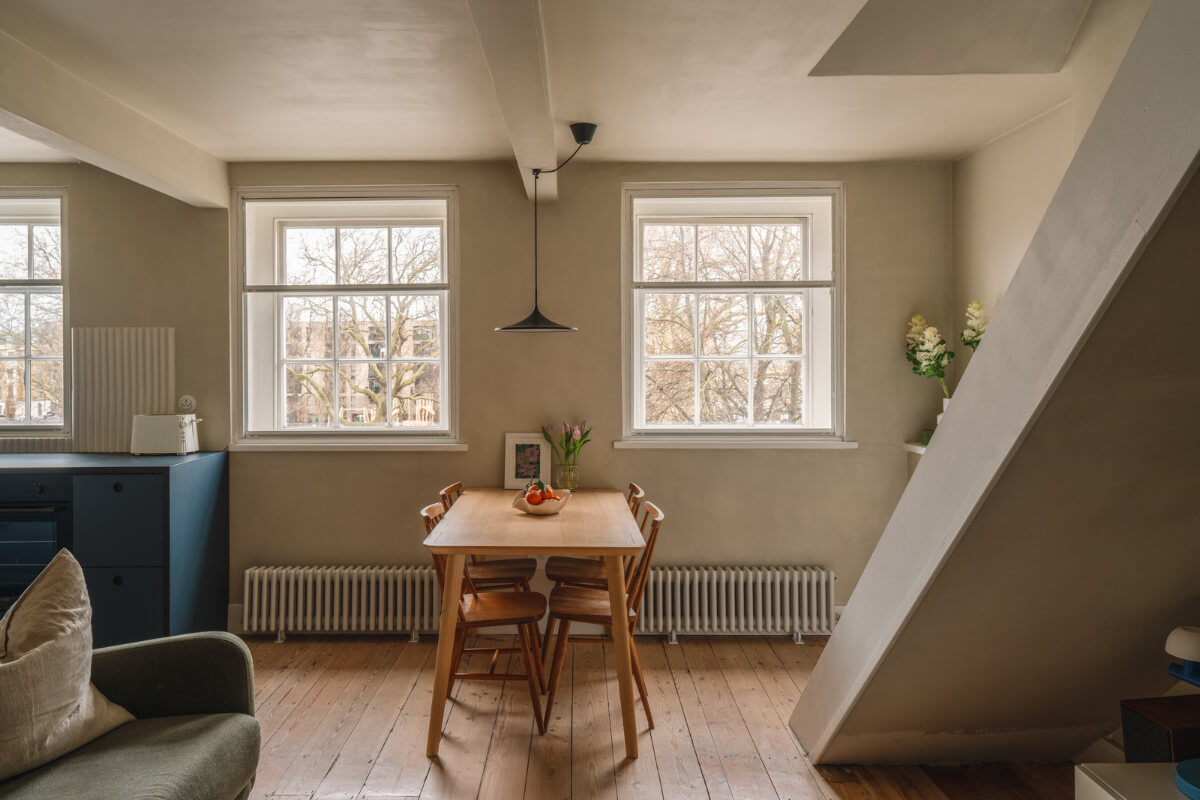 Contemporary Interiors in a Georgian Duplex Apartment in London 5 plaster walls open plan living room