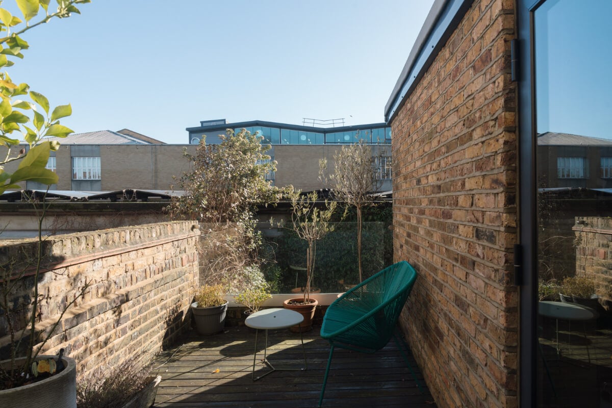 Contemporary Interiors and Preserved Details in an Early Victorian House 20 roof terrace