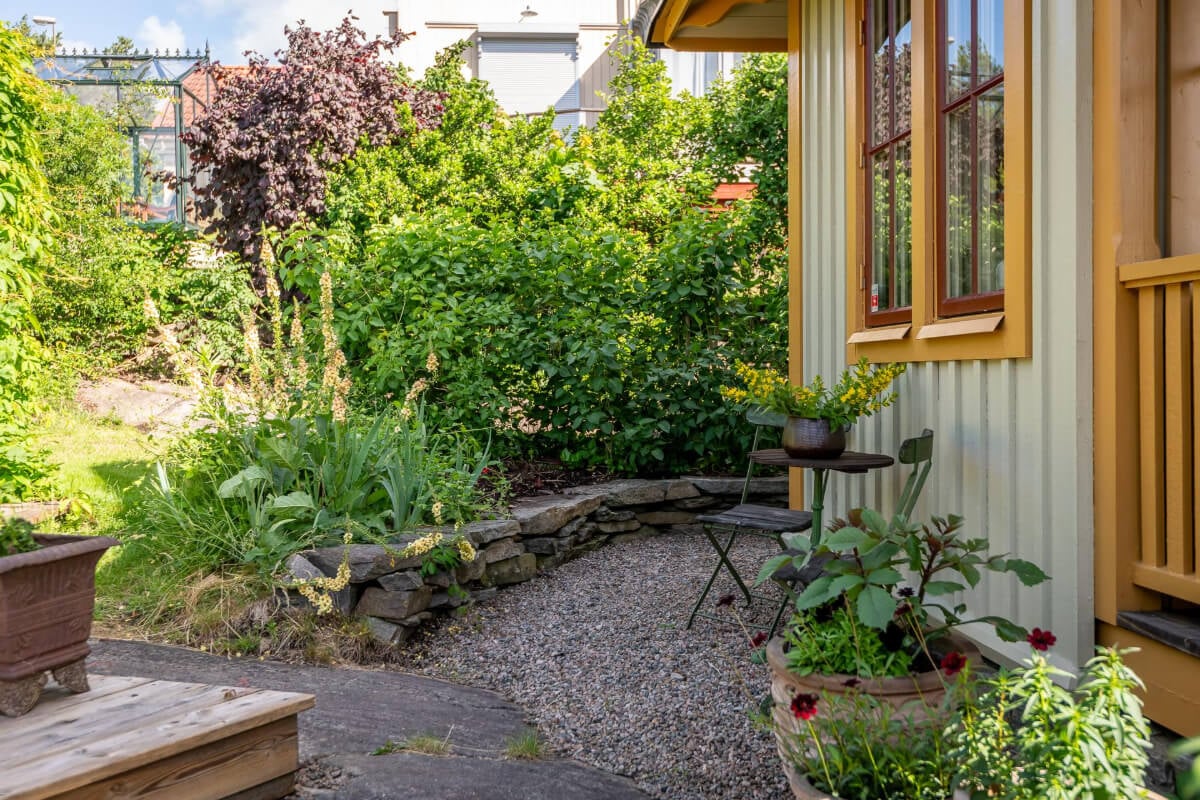 A Beautiful Historic Swedish Country House with Wallpapers 38 small outdoor seating area