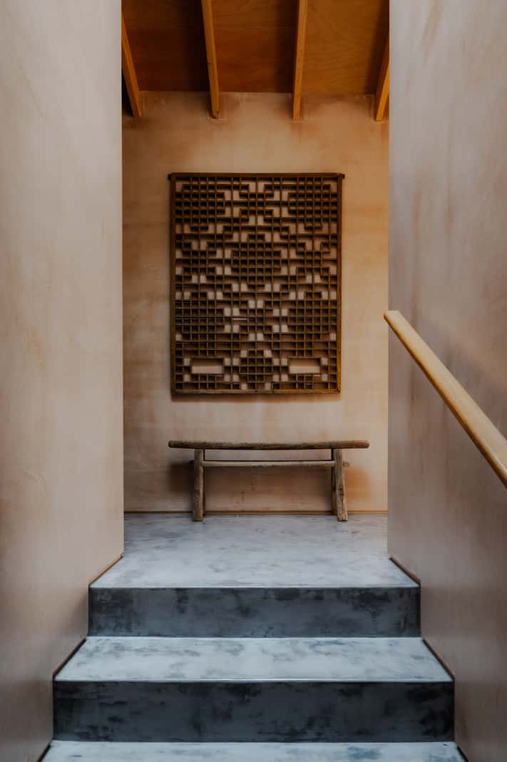 A Japanese-Inspired Timber Home with Views of a Lush Valley 13 stairs A Japanese-Inspired Timber Home with Views of a Lush Valley
