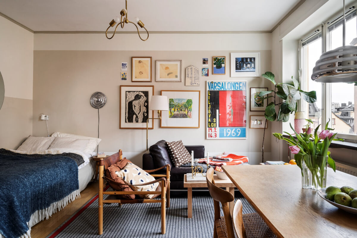 A Studio Apartment with Exposed Brick and Original Details 3 studio apartment two tone walls