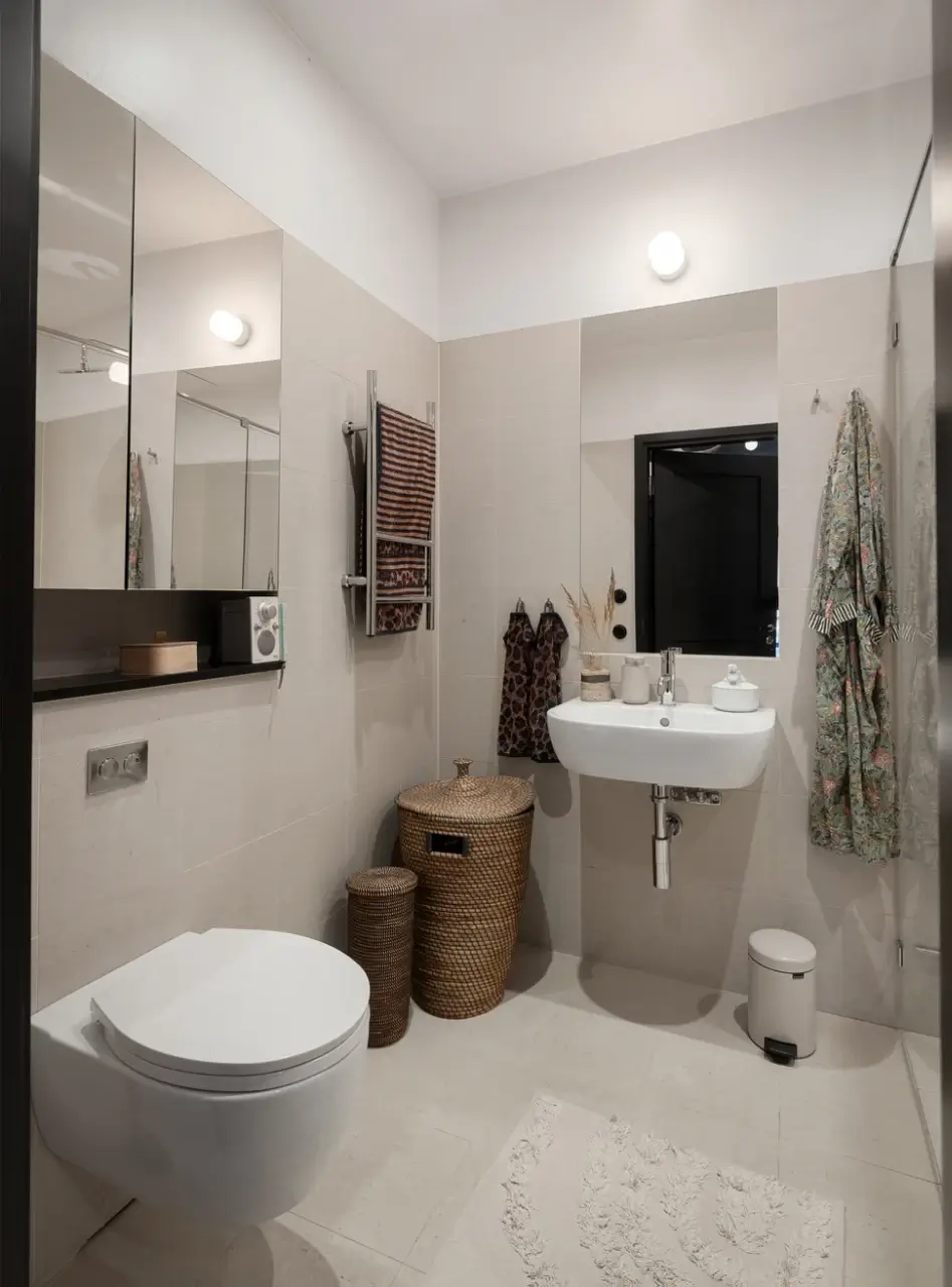 An Apartment with a Mirror Wall in a Former Stockholm Factory 21 stylish modern bathroom An Apartment with a Mirror Wall in a Former Stockholm Factory