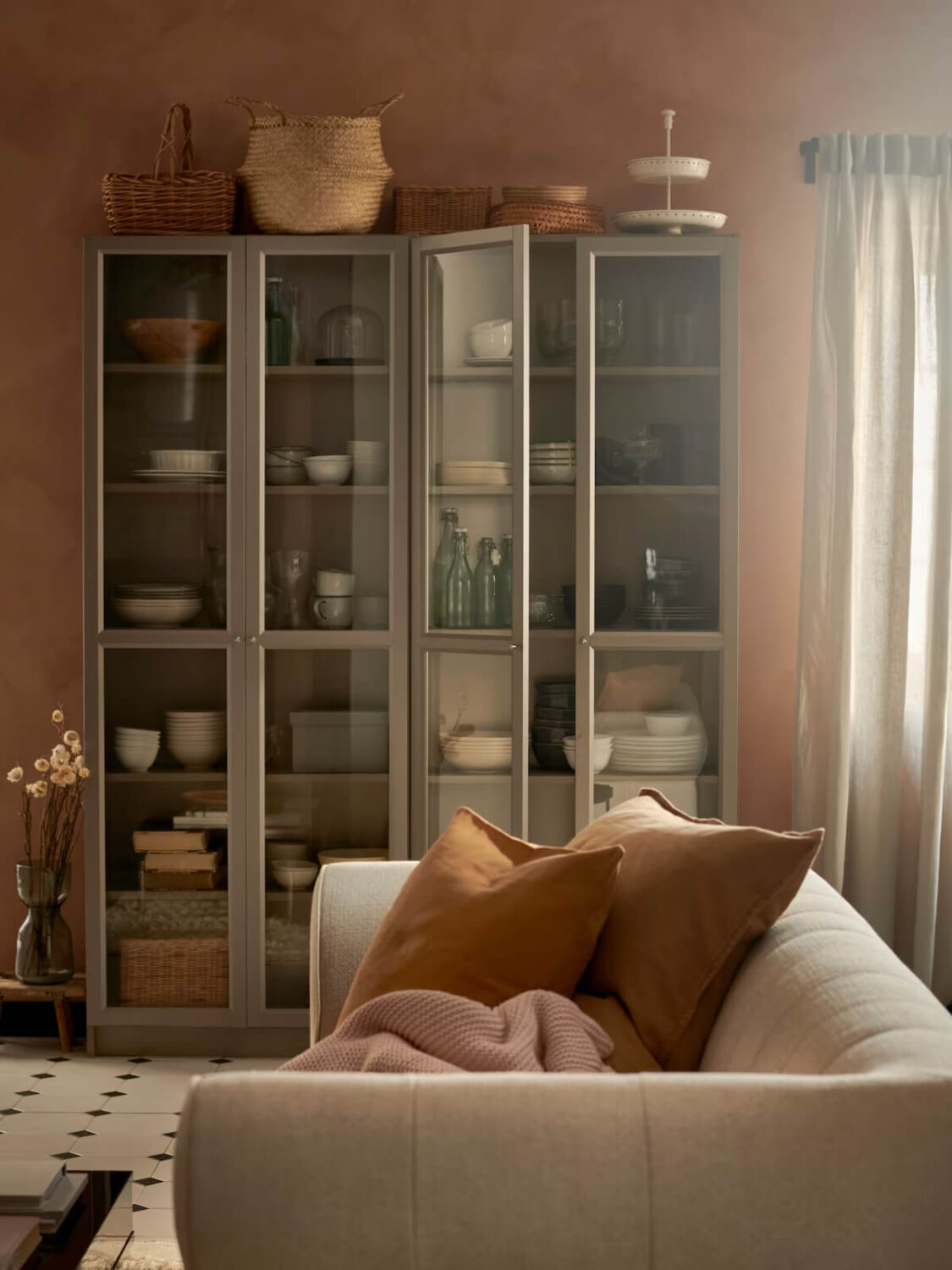 The 2026 Color of the Year (with Color Palettes & Inspiration) 40 terracotta orange plaster wall living room nordroom