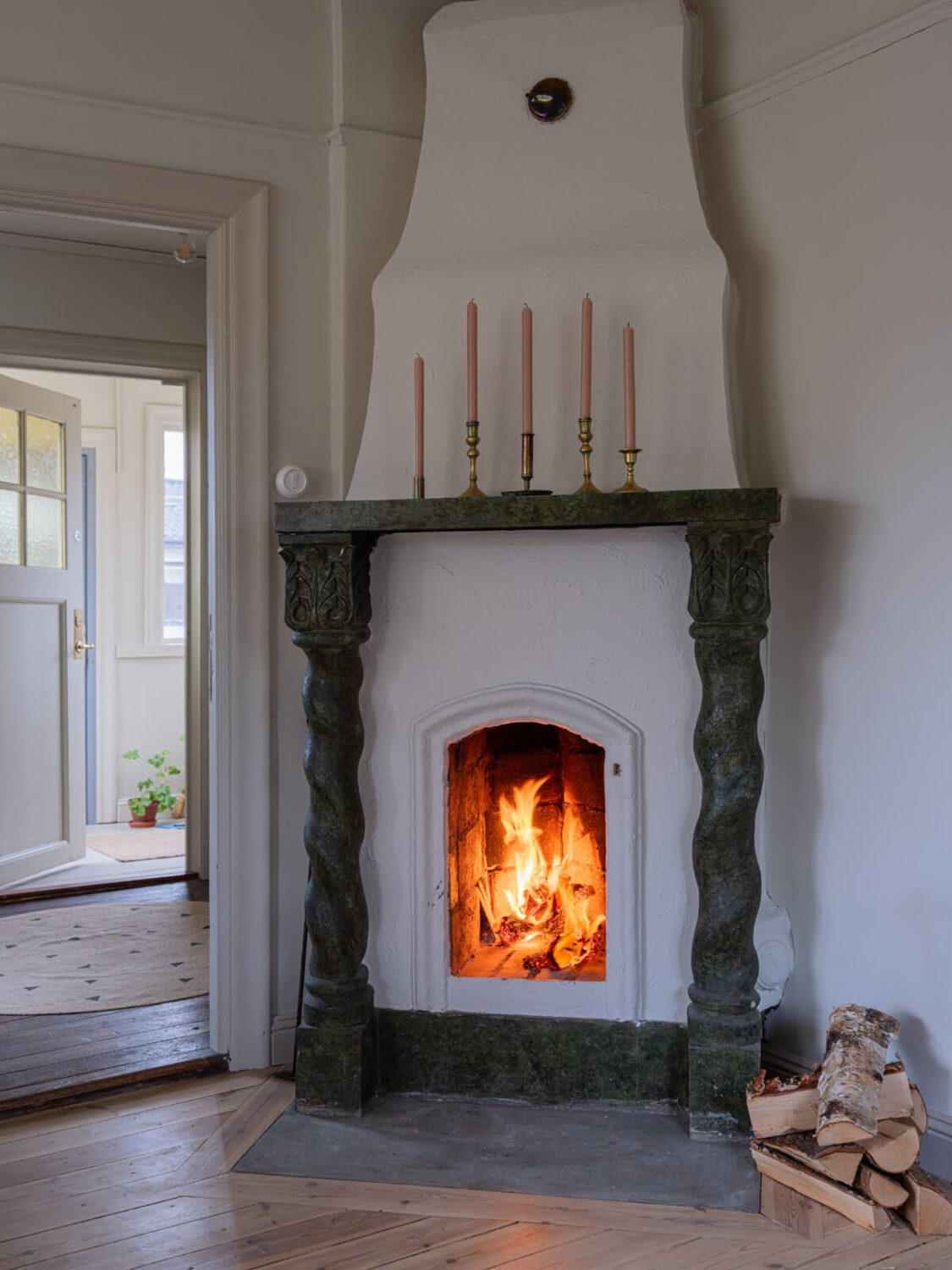 A 1920s Villa Pairs Modern Design and Period Features 3 unique fireplace