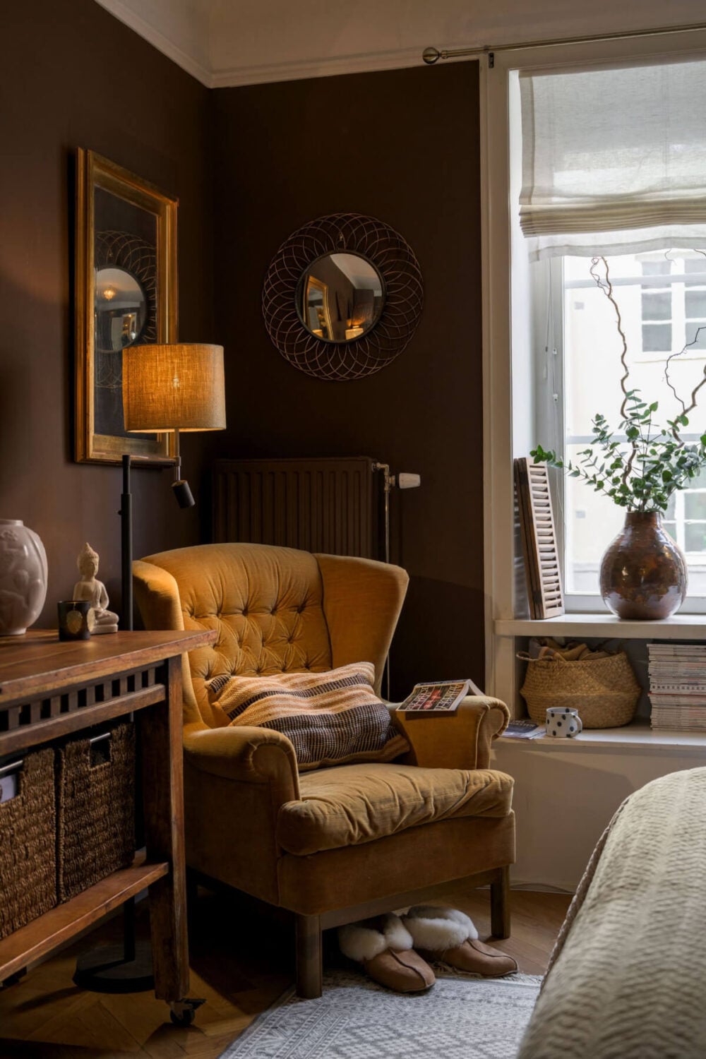 A Cozy Courtyard Apartment with a Brown Bedroom 16 MEDDE44A3C5E8F94C45AB22F892005C2F0F 1880x2820 1 A Cozy Courtyard Apartment with a Brown Bedroom