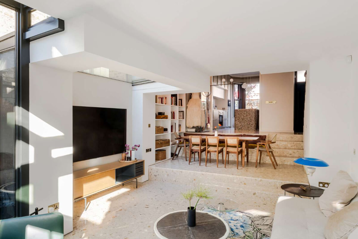 Terrazzo Tiles and an Open Split-Level Living Space in a London Home 2 a0O6700000usZGwEAM N24 webres Terrazzo Tiles and an Open Split-Level Living Space in a London Home