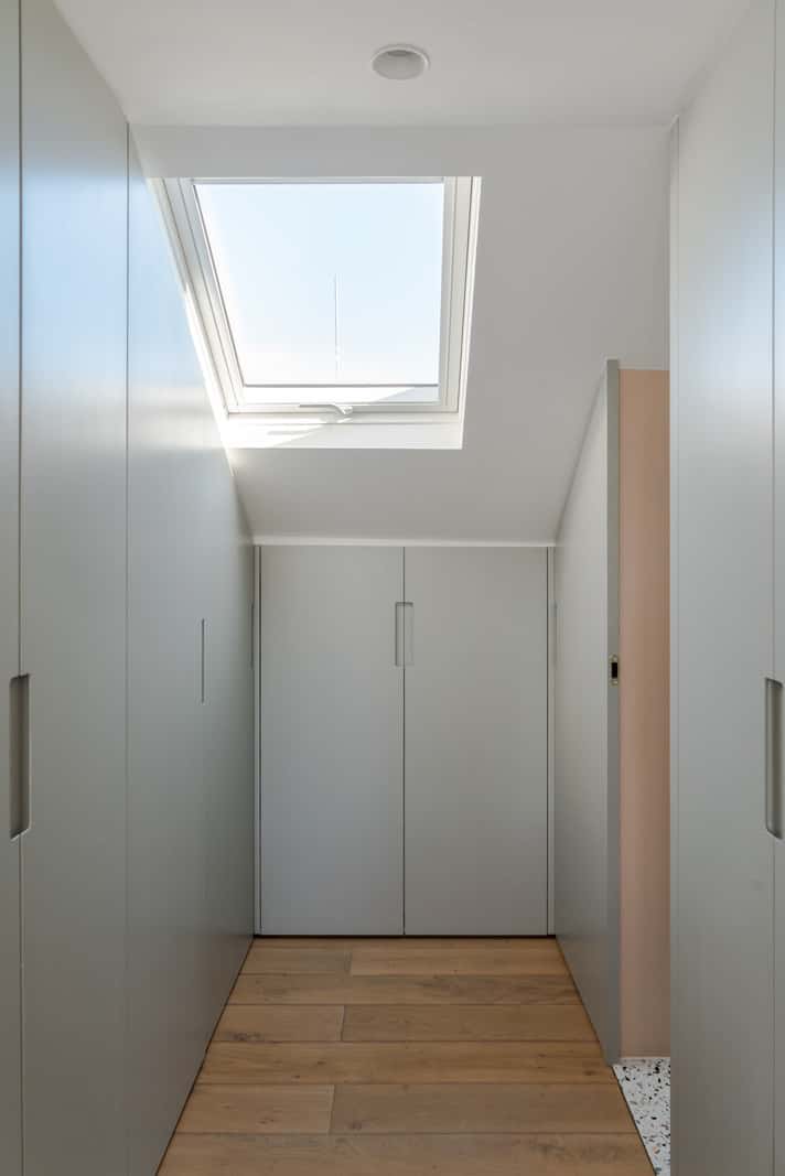 Terrazzo Tiles and an Open Split-Level Living Space in a London Home 27 a0O6700000usZGwEAM N43 webres Terrazzo Tiles and an Open Split-Level Living Space in a London Home