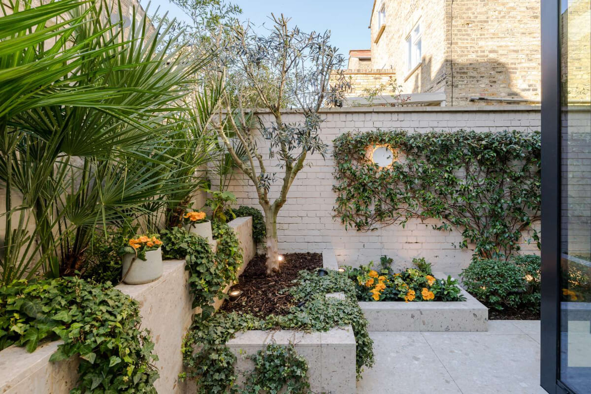 Terrazzo Tiles and an Open Split-Level Living Space in a London Home 7 a0O6700000usZGwEAM N45 webres Terrazzo Tiles and an Open Split-Level Living Space in a London Home