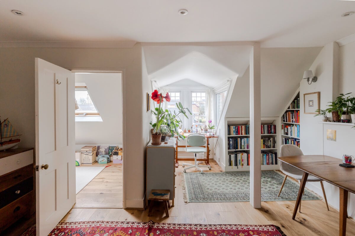 A Light-Filled London Attic Apartment with Cozy Nooks 6 attic apartment london