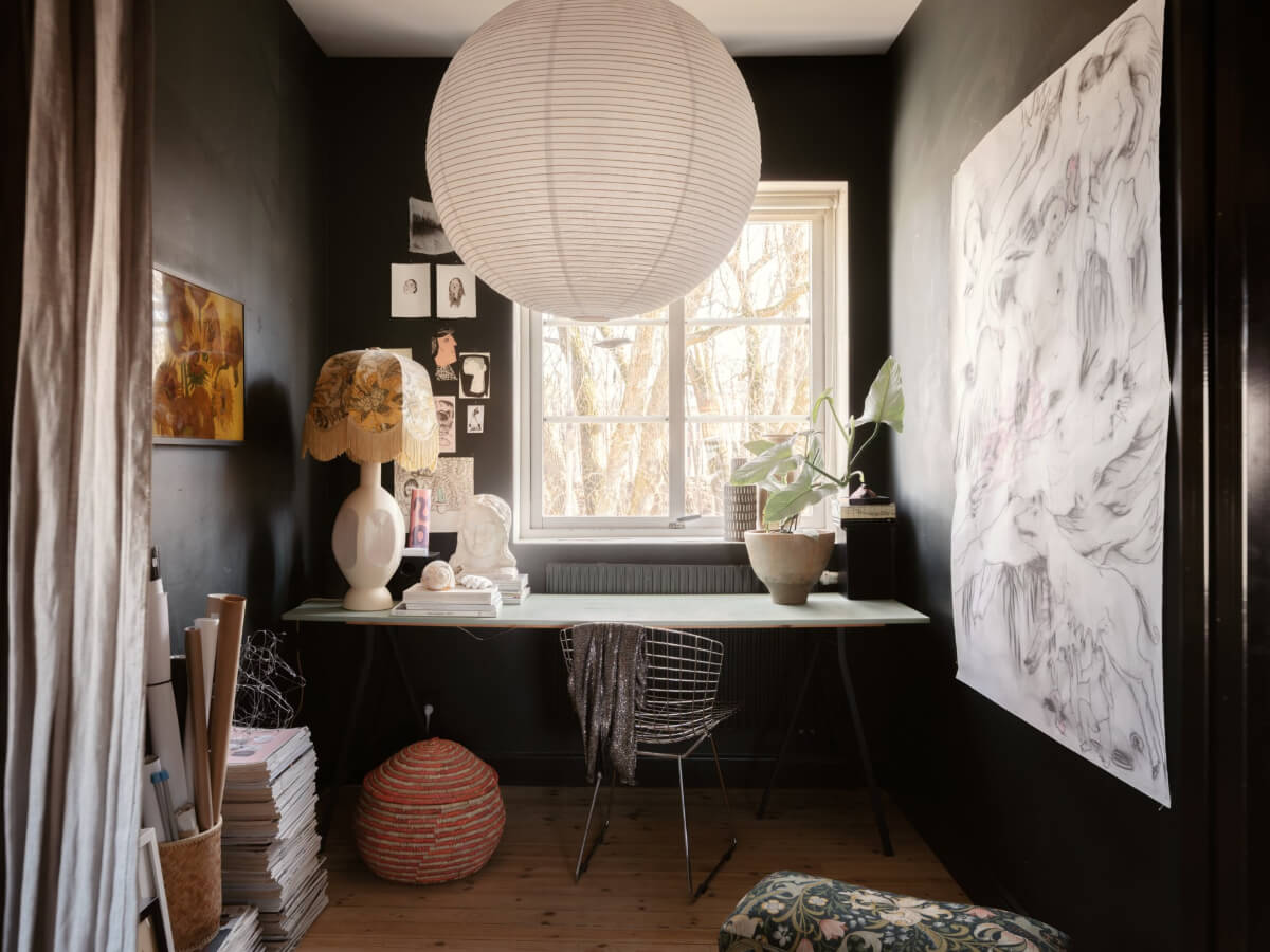 Best of 2025: Home Offices 17 black home office